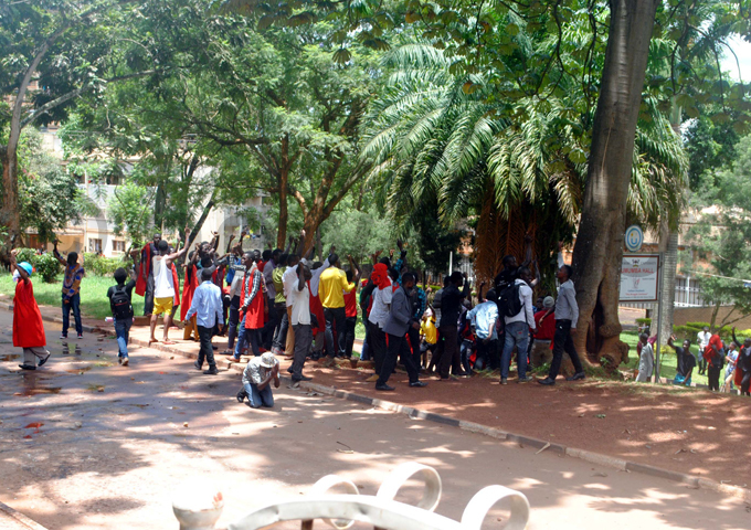 newvisionwire's tweet photo. Three students hospitalized as Police quelled a demonstration at Gulu College of Health Sciences https://t.co/n6OCct8uAx #VisionUpdates | #NewVisionAt35 https://t.co/vJUnIB849i