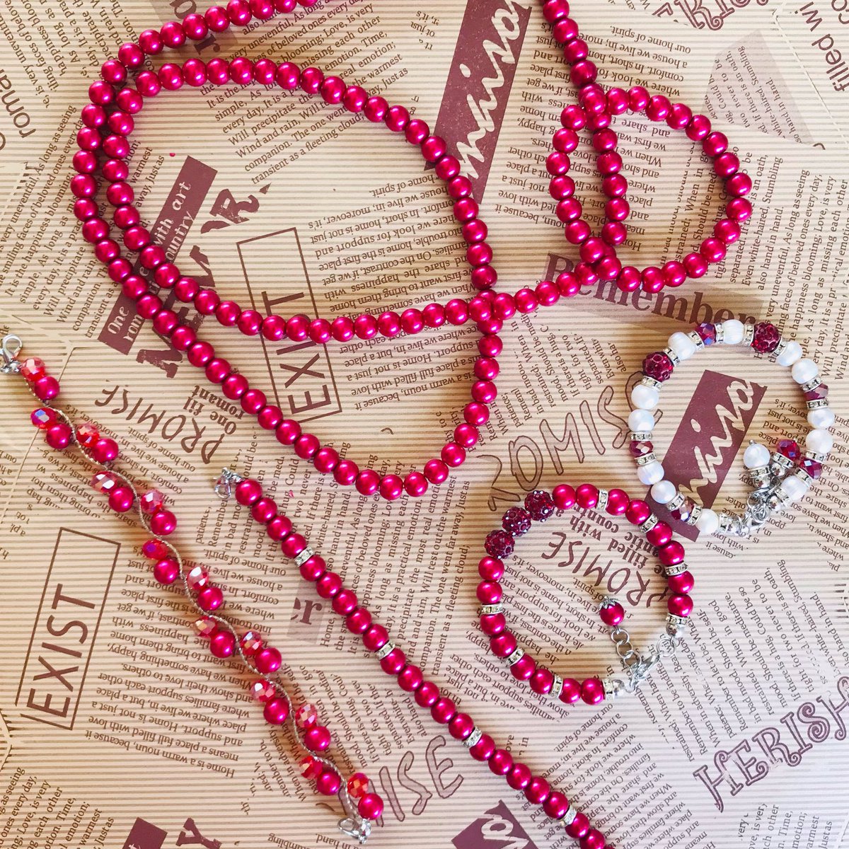 YanaRemle's tweet photo. omaigadd warna fav sapa ni?? 
✅ mask extender
✅ bracelet
✅ necklace 

❤️❤️❤️❤️❤️❤️ merah buat awak hot!! https://t.co/AR7ZyzJ6bl
