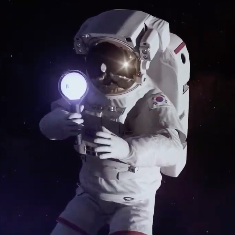 92jinlovrss's tweet photo. El astronauta era namu 🥺

@BTS_twt https://t.co/Zm1Qnh91eK