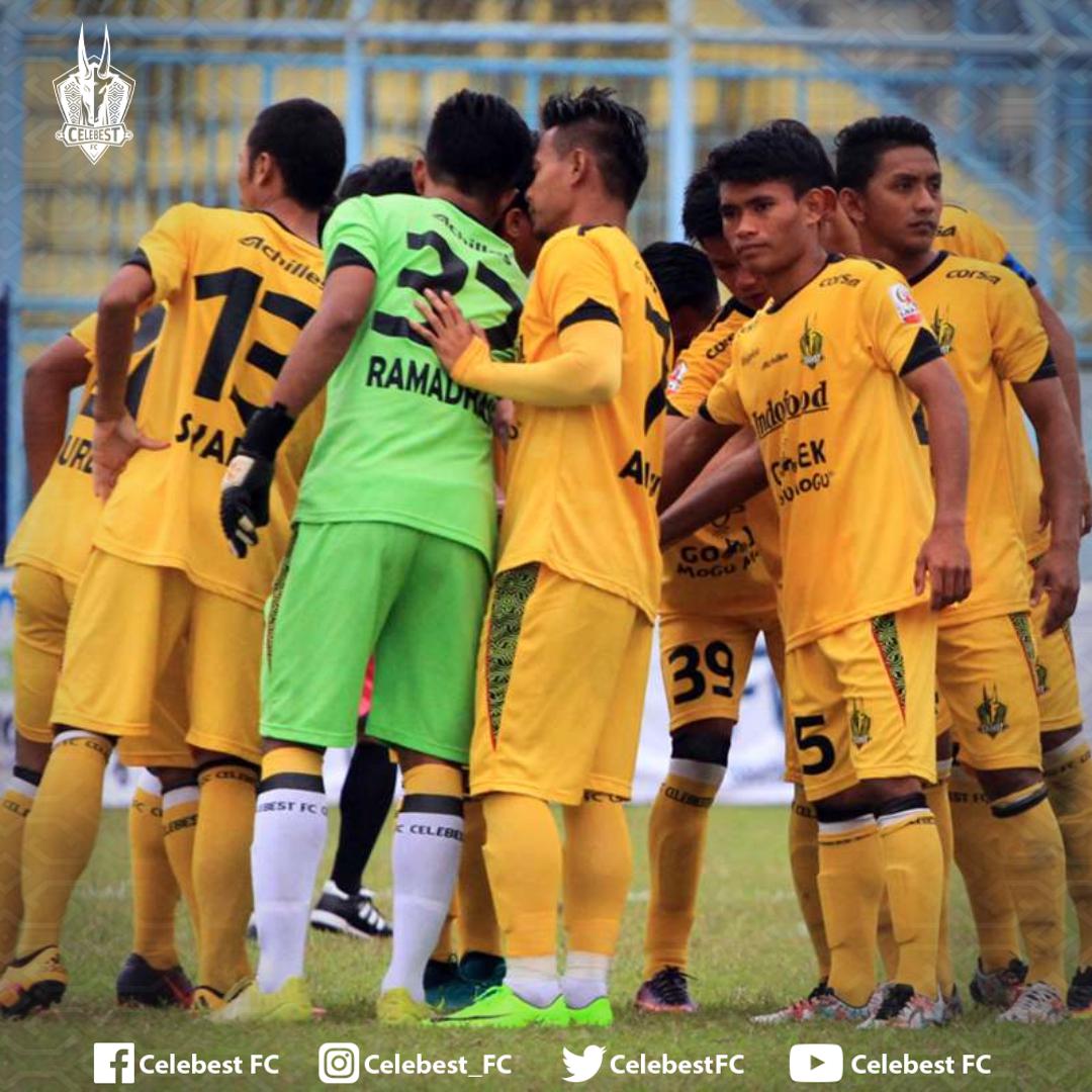 Apa target musim ini? 
. 
"Celebest FC musim ini wajib kembali promosi ke Liga 2. Saat ini sedang dibangun kerangka tim yang bisa menjadi kekuatan mengarungi Liga 3,"  Kata CEO Celebest FC @abdeenegara .. 
. 
Bersiaplah, suvu..!! 
. 
#pakabelomore 
#celebestfc 
#tandukanoa