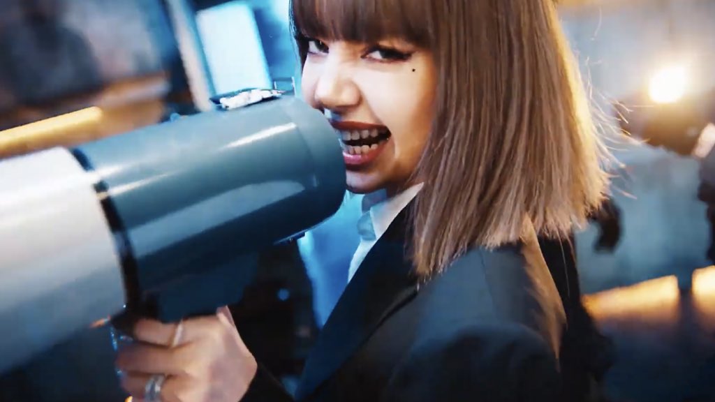 lisa pics tweet media