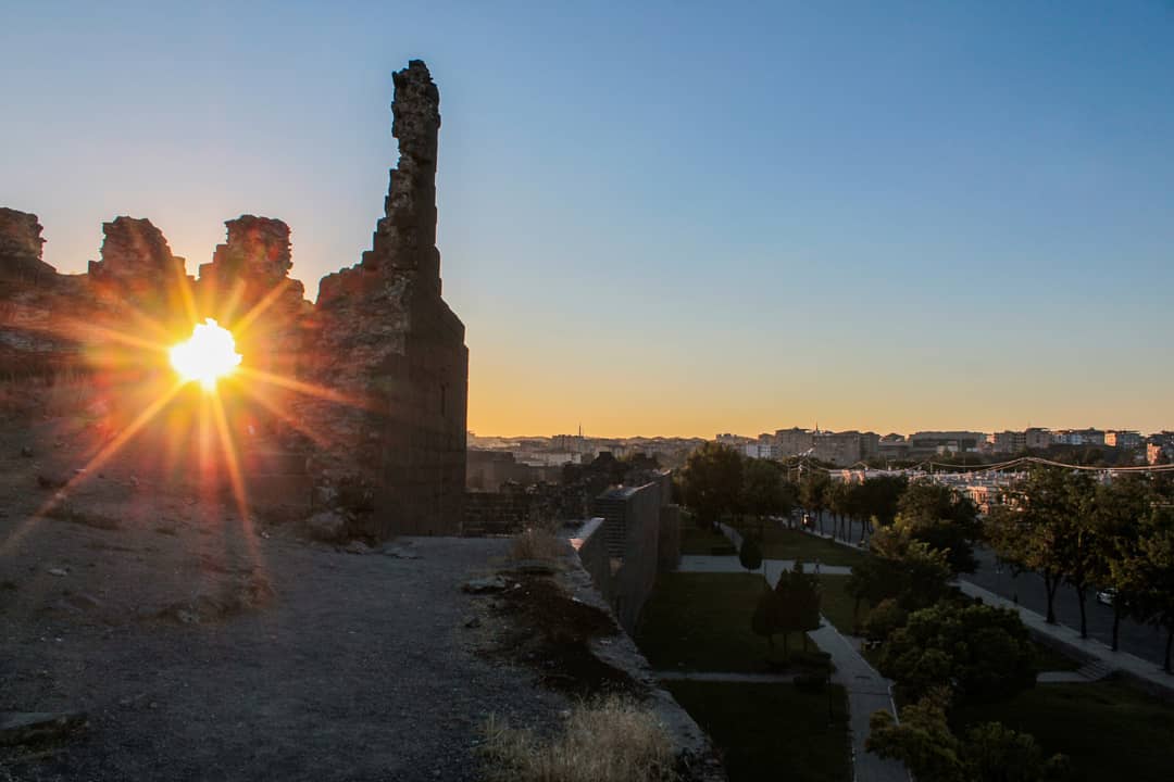 diyarbakircity's tweet photo. 🌞 Günaydın Güzel Diyarbakır https://t.co/D15ROe8feR