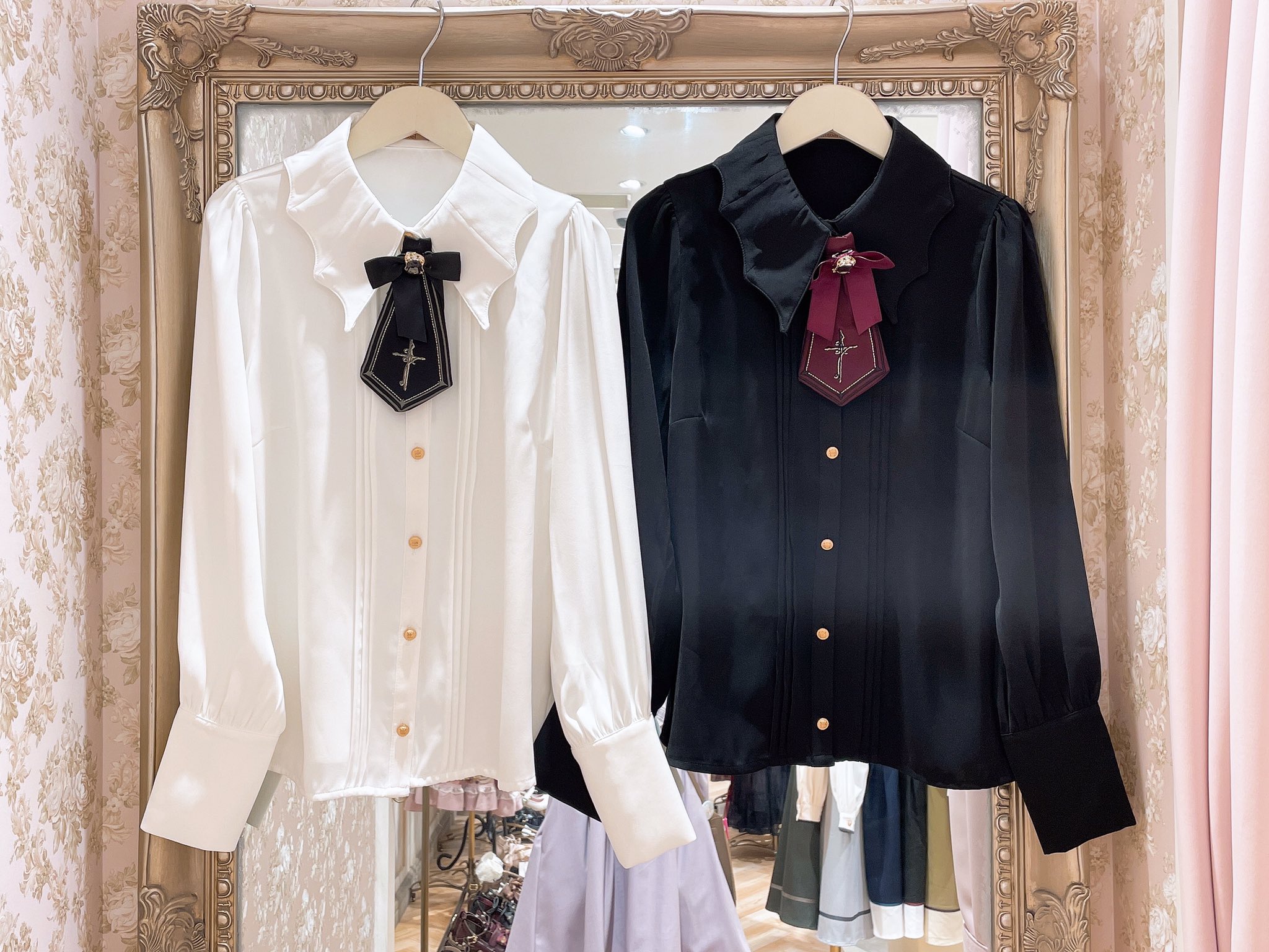 お得なセール情報 X: в Amavel大阪店 „NEW アイボリー Nightmareブラウス Vampire トップス