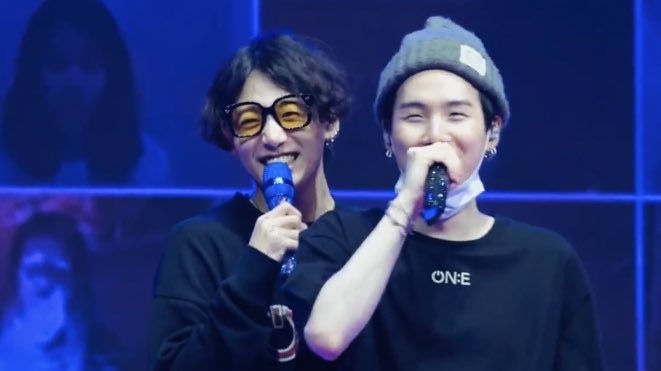 rckstarsope's tweet image. YOONKOOK…IM CRYING 😭