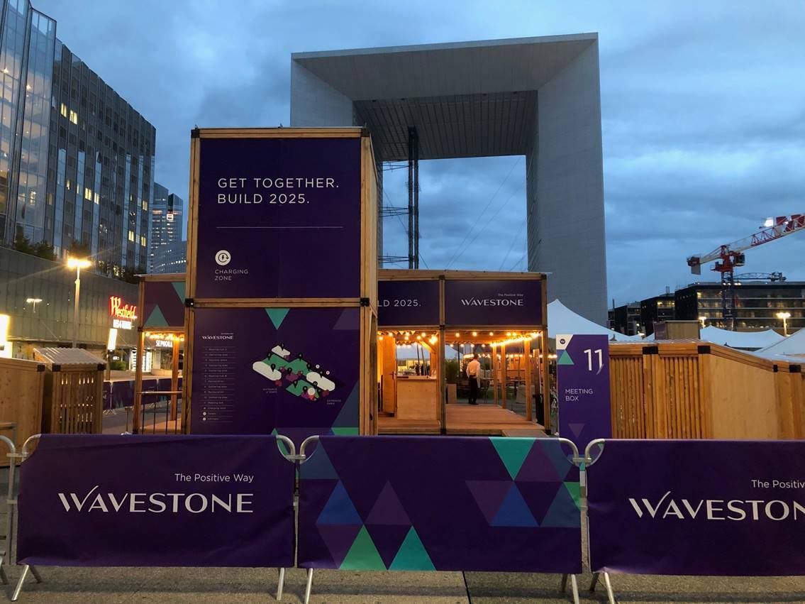 julienjly's tweet photo. Aujourd’hui, @wavestone_ organise sur le parvis de La Défense et dans l’ensemble de nos bureaux les #bridges. L’objectif : imaginer avec les collaborateurs, mais aussi clients et concurrents le plan stratégique Wavestone 2025 baptisé #W25 💡
Venez nous rencontrer ! https://t.co/vTswLn7SRN