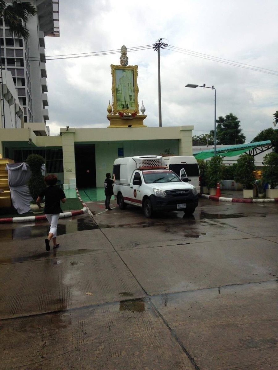 ขอเวลาพักเรื่องลิซ่าสัก1นาทีแล้วอ่านอันนี้นิดนึงค่ะ