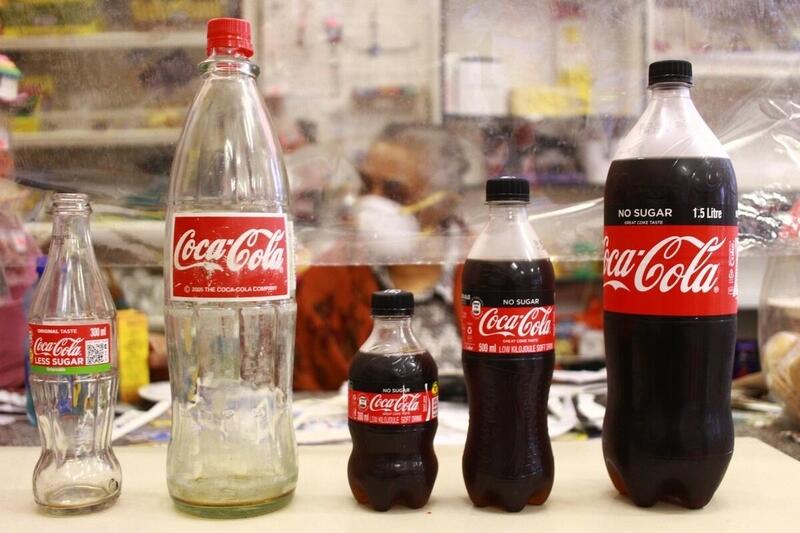 Greenpeaceafric's tweet photo. 90% of plastic is never recycled! The rest is burned or dumped causing harm to both the environment &amp; human health. Big brands must stop proposing FALSE &amp; MISLEADING solutions! >> https://t.co/P48rb8cnbk
 
Vote out plastic!!😡  >> https://t.co/dbLGXIwRaL
 
#BreakFreeFromPlastic https://t.co/Tz74hAcVuI