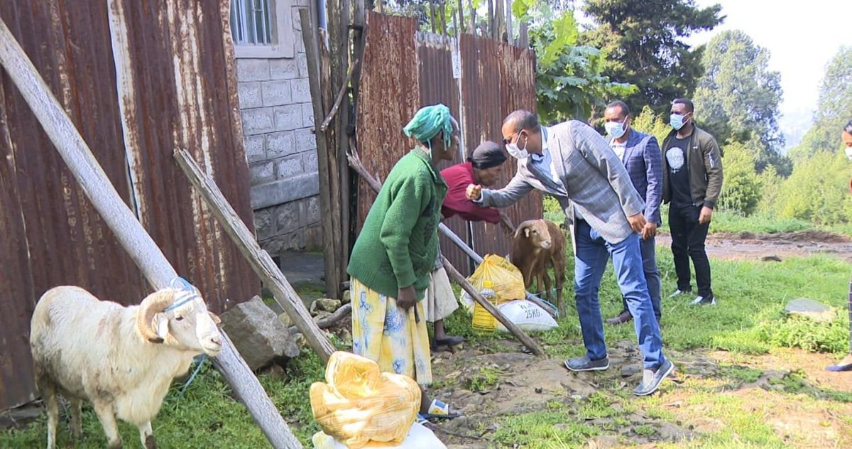 Through charitable initiatives, PM Abiy embodies compassion and solidarity, uplifting the most vulnerable members of Ethiopian society. #AbiyAhmedAli #Ethiopia_prevails. @AJEnglish @AsstSecStateAF @EUSR_Weber @SFRCdems @SenateForeign @hr @EUSR_Weber