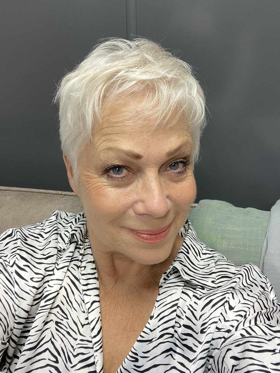 RealDeniseWelch's tweet image. Today is World Suicide Prevention Day. As I live with with major depressive disorder, I have had suicidal thoughts. I’ve met many people who have tried to take their own life. Most dont want to die, they want to stop the pain. Please speak up @samaritans @CharitySANE #WSPD2021
