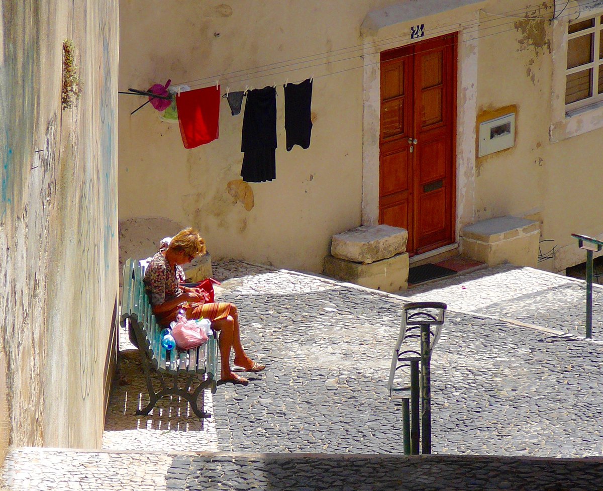 carole_bcn's tweet photo. Recuerdos de #Lisboa, 2008: https://t.co/GliMV0blBF #urbanphotography #cityphotography https://t.co/k3ojA7KL91