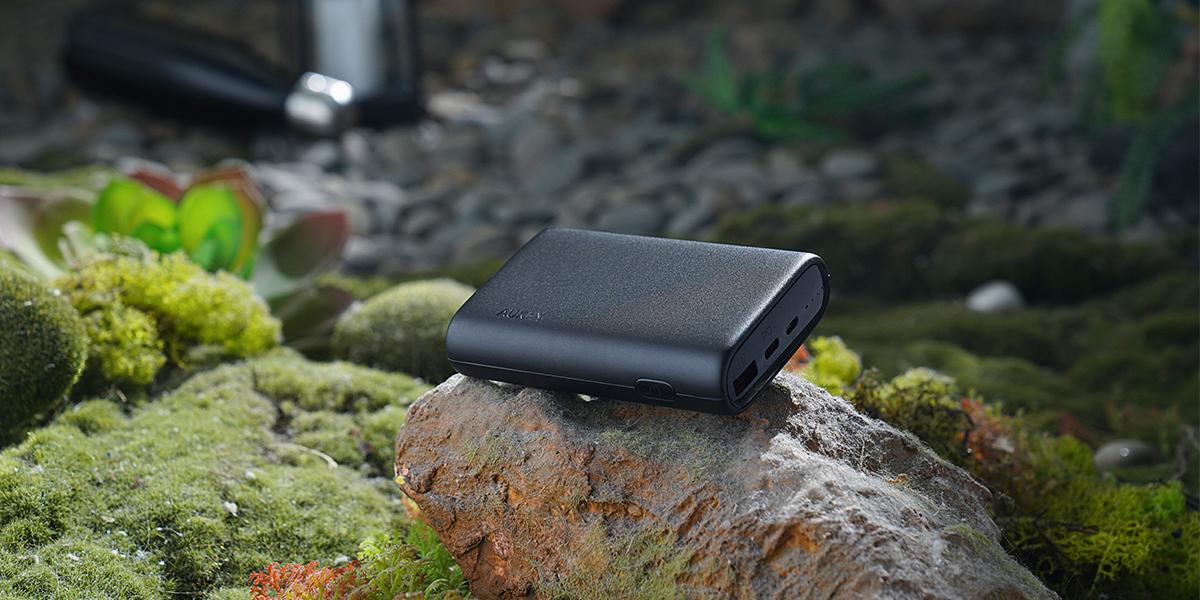 Sometimes, you just need a little bit of power.
-
More details 👉 bit.ly/38jZqXp  
-
-
-
-
#AUKEY #unlockmorewithaukey #powerbank #usbc #iphonecharger #pay39 #chargelikeapro