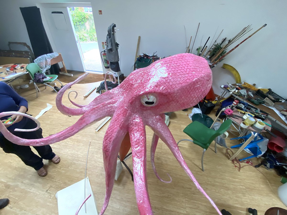 Last days in the studio after a summer of consultation and making with <a href="/imaginecolwynb1/">Imagine Colwyn Bay</a> and the community. Meet the Octopus with its graceful tentacles, destined to help visitors find their way to the beach. <a href="/OrielColwyn/">Oriel Colwyn</a> <a href="/ConwyCBC/">Conwy Council</a> @theatrbydbychan #sculpturetrail