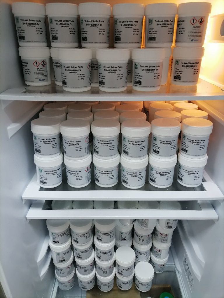 Smt_Max_2014's tweet image. У нас всегда в наличии паяльные материалы для производства.

Вы можете приобрести необходимые материалы для качественной пайки со скидкой:

✔️ паяльные пасты #NeVo, республика Чехия
✔️ проволочные припои #Shenmao, Тайвань
✔️ припои в брусках Shenmao, Тайвань

#смтмакс #вналичии