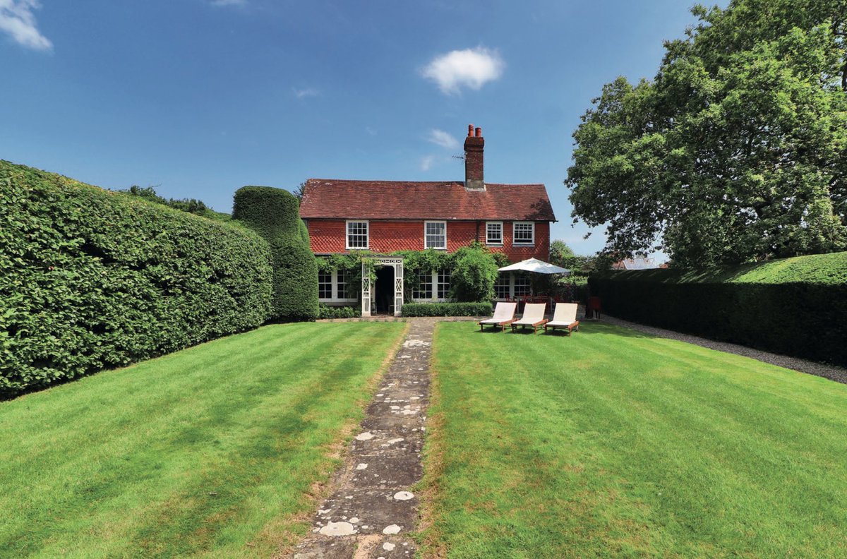 jbullockdesign's tweet photo. Just as the kids return to school we had some sublime weather! This picture is from John’s garden in #Sussex showing a view of his house and an elegant #OpenPorch we designed and our friends at Creative Joinery built #joinery #woodwork #jbdarchitecture #renovation #architecture https://t.co/ukqlDe0Flo