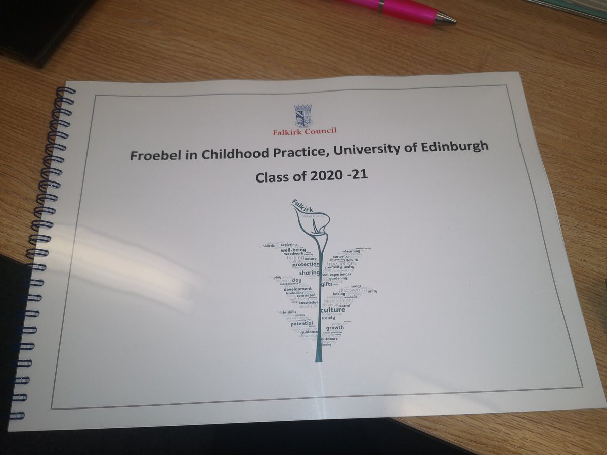 FCLisaMcCabe's tweet photo. Look what I received as a gift today. Thank you @SgreenDonna and huge well done to Cohort 3 & the @FalkirkFroebel #InspiringProjects #MakingFalkirkProud https://t.co/6frnlI7aRo