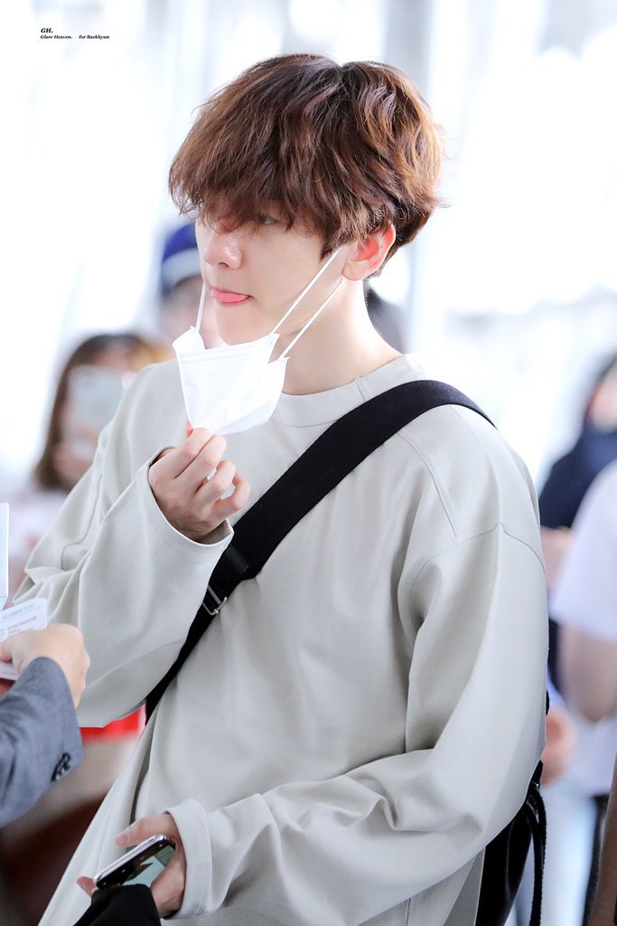 Baekhyun_luv_'s tweet photo. 사랑하는 백현시 ♡ https://t.co/35Svbk0boP