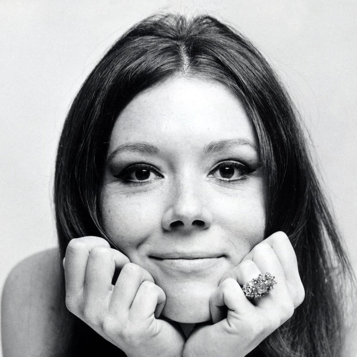 Also remembering the fabulous, magnificent Diana Rigg today! 