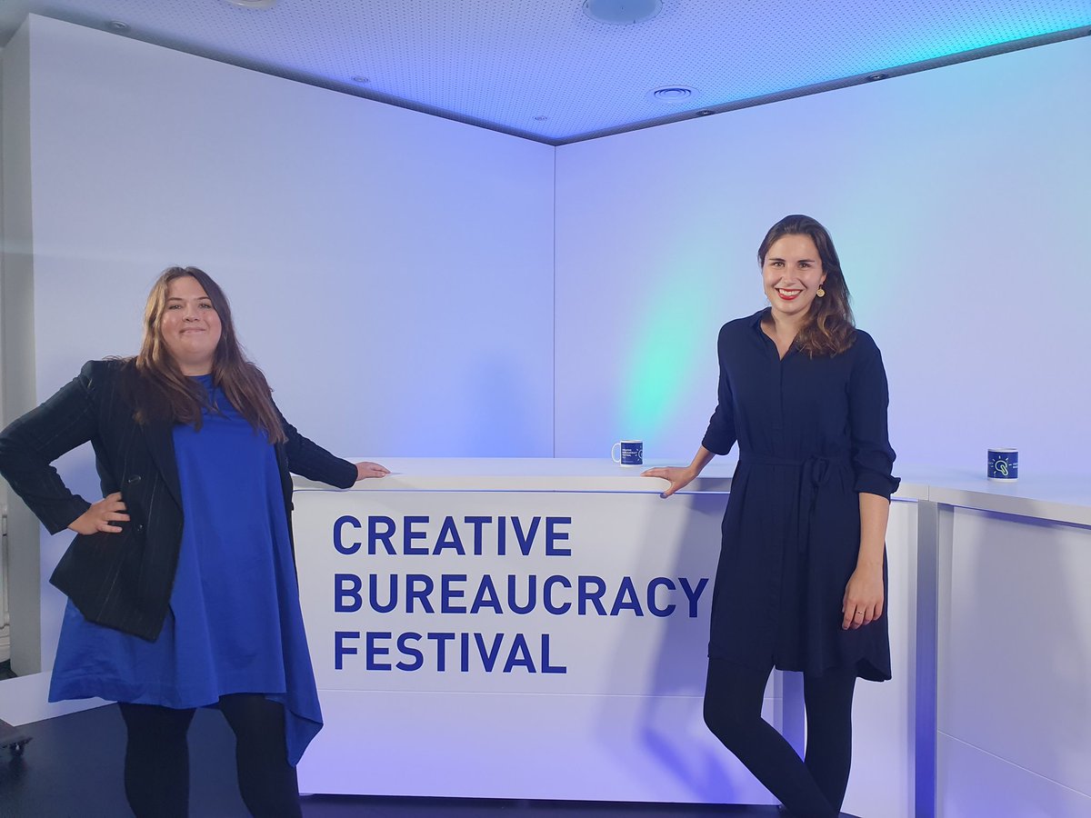 reframe_tech's tweet photo. Behind the scenes: Vor dem ersten Kaffee haben @lajlafetic & @jcagundlach ihr Video für das @CreatBureauFest aufgenommen. Mit dabei sind die #AlgoRules und der neuste Impuls zur Kitaplatzvergabe. Am Montag für euch ab 16 Uhr online! 👍📹 https://t.co/6phyUrmI1W https://t.co/30cHXA0jii