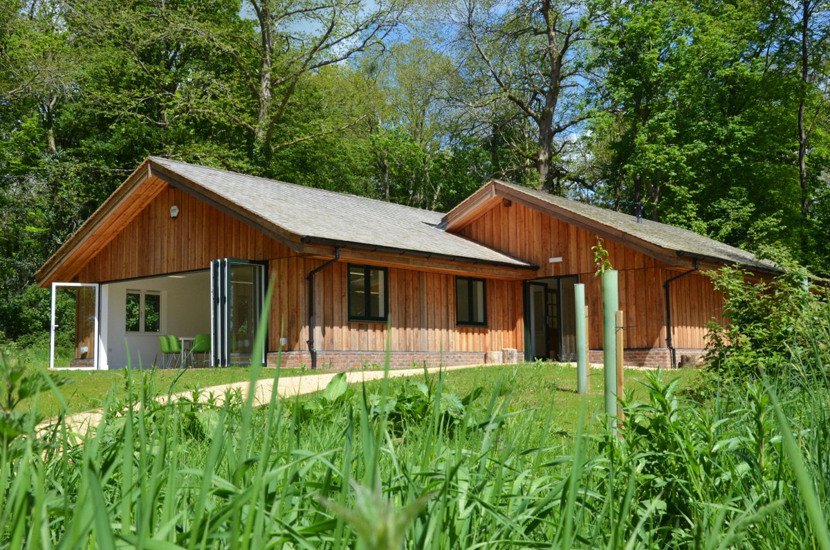 This morning, we proudly delivered the Goodwood Education Centre and was officially opened by Rt. Hon Nick Gibb, Minister of State (Minister for School Standards).

 #Thakeham30 #BuildingFutureGenerations

To read more, click here: okt.to/s7Wc49