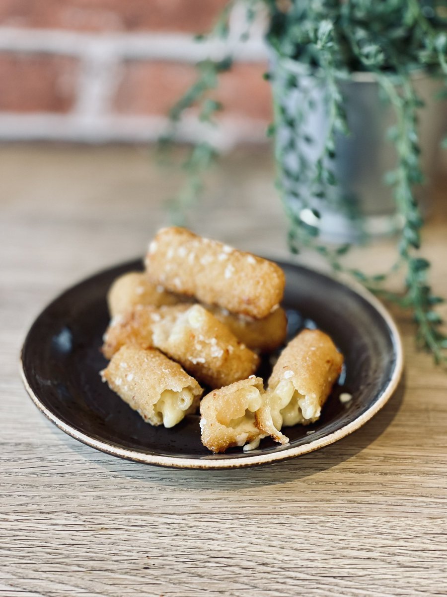 M A C   N   C H E E S E   B I T E S 

You guys wiped us out of these bad boys earlier in the week! Our delivery has just dropped and they’re back in stock… be quick they won’t last long 🤘

Order online &amp; use code: APP20 for 20% off 
👇👇👇
lilospasta.com