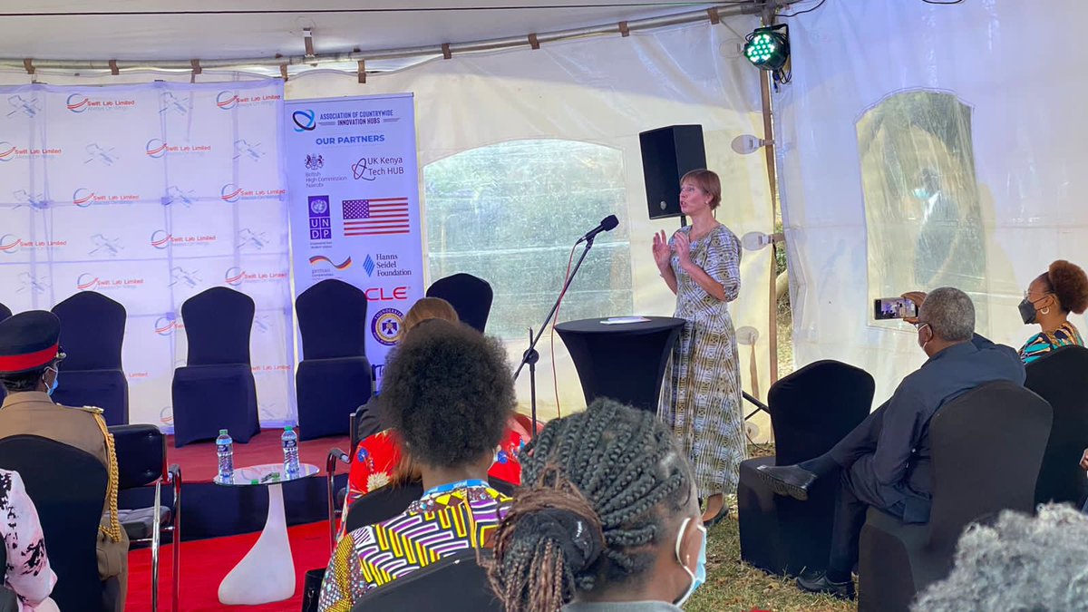 CountrywideHubs's tweet image. Estonian President, Her Excellency Kersti Kaljulaid at Swift Lab Limited today 

@SwiftLabAi 
@CountrywideHubs 
@UK_KenyaTechHub 

#UKKenyaTechHub
#SwiftLab
#EstoniainKenya 
#CountrywideHubs
#UNDPKenya
#Konza