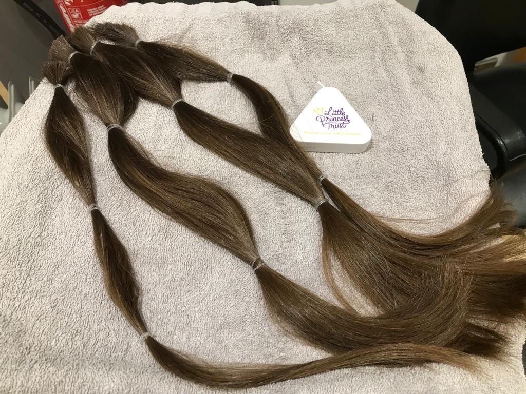 Our client has generously donated 13 inches of her locks cut by our stylist Rita, to <a href="/LPTrustUK/">Little Princess Trust</a>. We're super proud and are delighted to be a part of it! Check out the amazing before/after!

#HairDonation #ScissorsMacc #Cheshire #Macclesfield