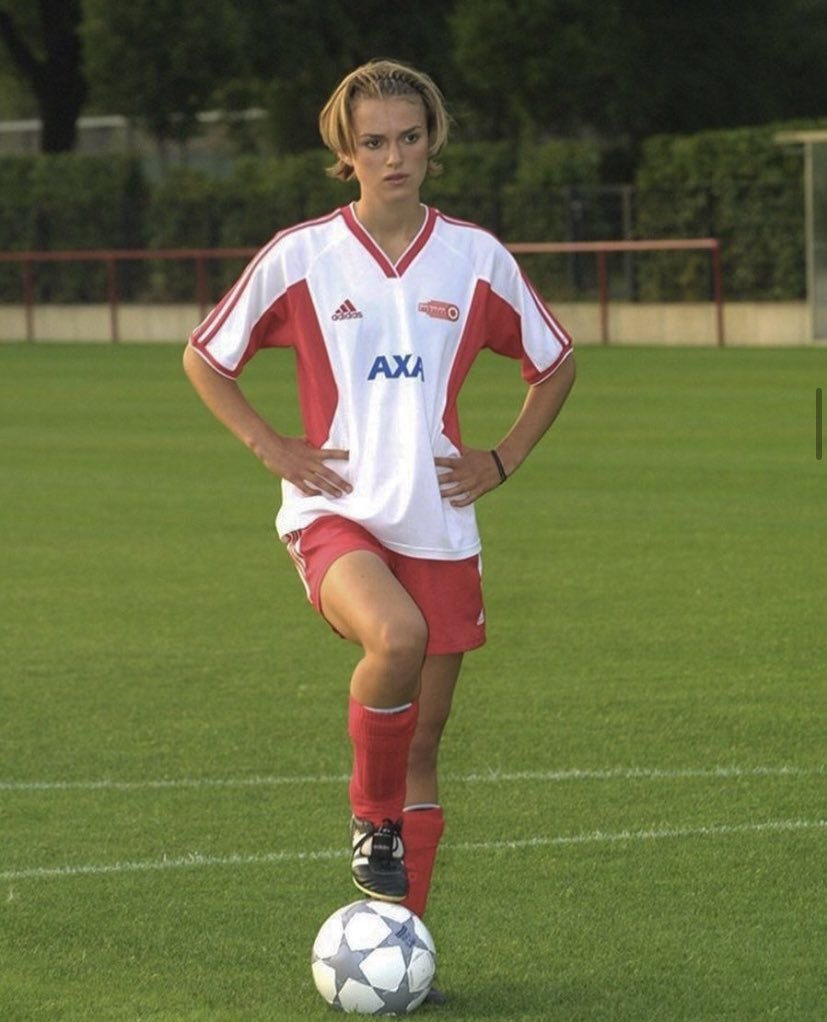 26 today. Happy Birthday to footballer Jack Grealish 