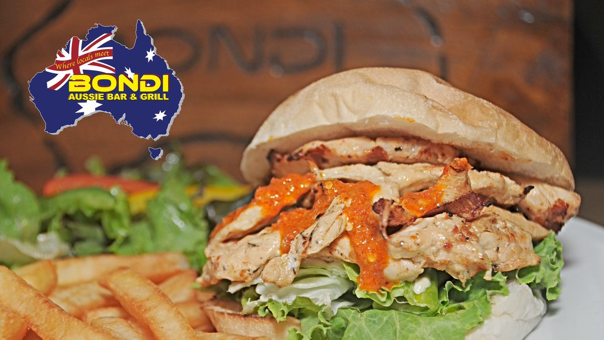 Bondiasia's tweet photo. I think people should forget about the calories and just enjoy the burgers from Bondi-Online 🛵 Order through GrabFood or Hangover Samui 
                 👇👇 
🚗https://t.co/YDMfbGWZpD
🚗https://t.co/UH5yCX2RP5
#burgers #Kohsamui #visitsamui https://t.co/VhqjQfUQxp