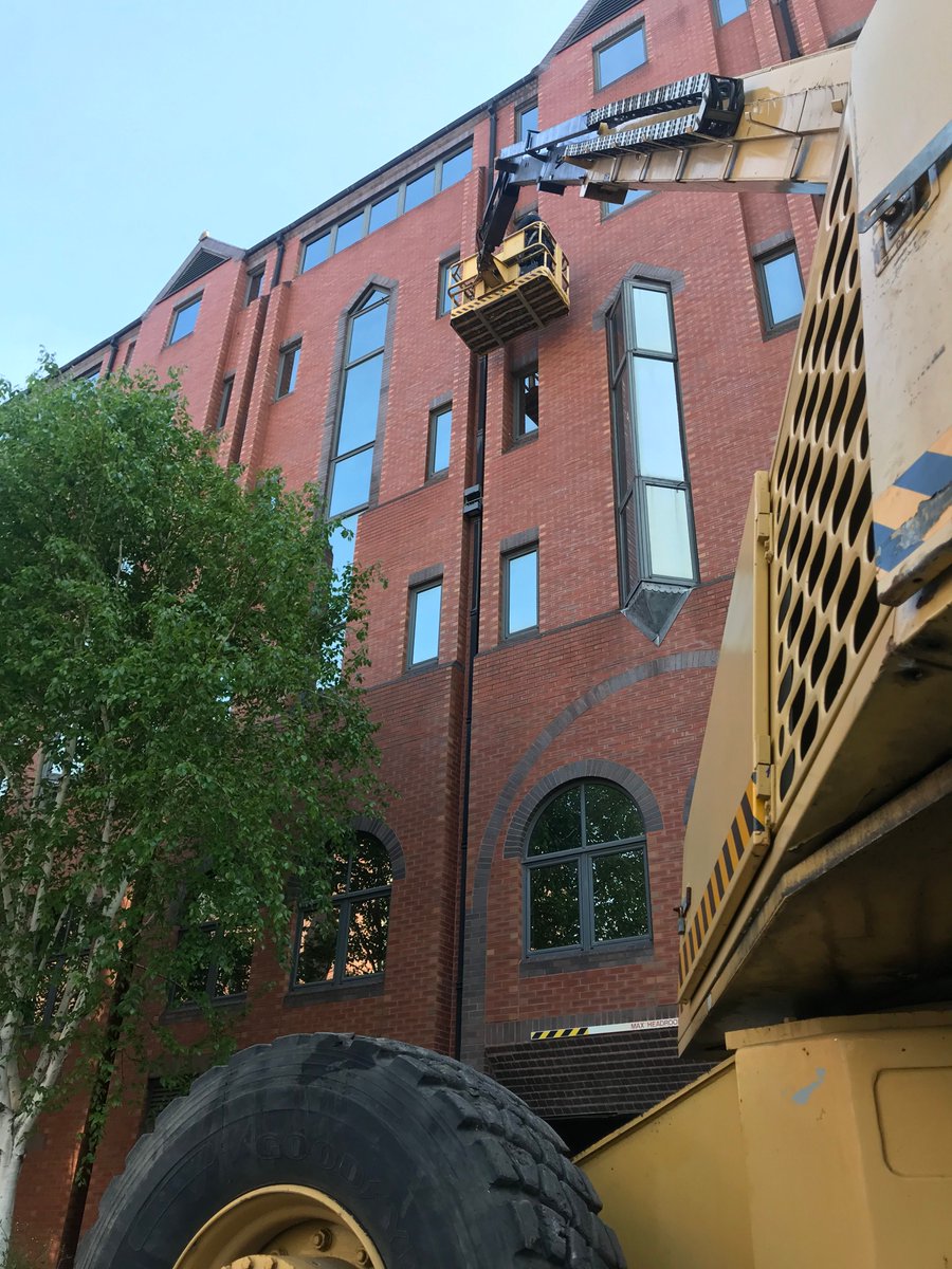j_stubbs's tweet image. Recollecting the high level maintenance work being carried out to a commercial building at 2 Park Lane, Leeds

For more information on our services. Feel free to call us at 01756 796558 or request a quote, see website link: jmstubbs.co.uk/contact/

 #jmstubbsconstruction