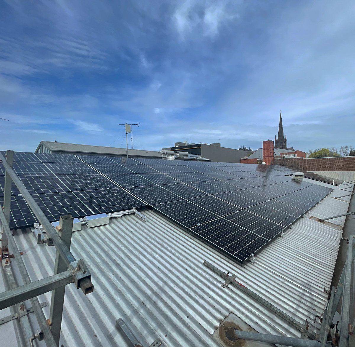 So good to see that <a href="/947thepulse/">94.7 The Pulse</a> and <a href="/DiversitatTrain/">Diversitat Training RTO 5819</a> will now be powered by clean, green solar energy with the installation of a 25.9kW solar system on the roof.