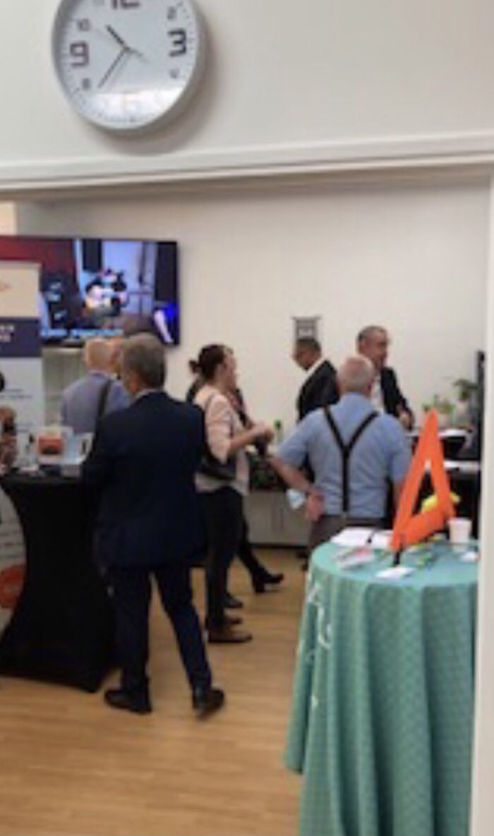 FlorencePinon3's tweet image. @BP_RivesParis @BanquePopulaire présente les 10 et 11 septembre aux JPO de @FNIofficiel , 17 av. Bosquet Paris 7e partenaire de #LNTP -  Les nouveaux #taxis #parisiens.  Venez nous rencontrer, parlons #financements  #licences #véhicules #assurances ….