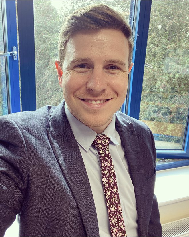 Does my floral contribution count towards #fabfriday <a href="/clapham_mrs/">Mrs G Clapham</a> ? 🌼🌸