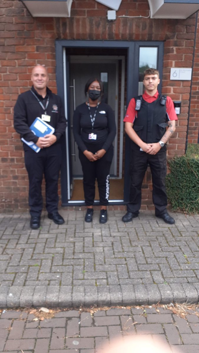 WestBromwichTC's tweet image. Our BID Ambassadors Harvey &amp;amp; Tony are with @WestMidsFire this morning visiting independent businesses in our BID area to offer Fire Safety Advice as part of Business Safety Week.