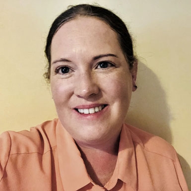 Congratulations to <a href="/FayOrla/">Orla Fay</a>, the new Poet Laureate for Dunshaughlin! Poetry Town events begins today and run until Saturday 18 September. #BoyneValley 
poetryireland.ie/poetry-town/du…