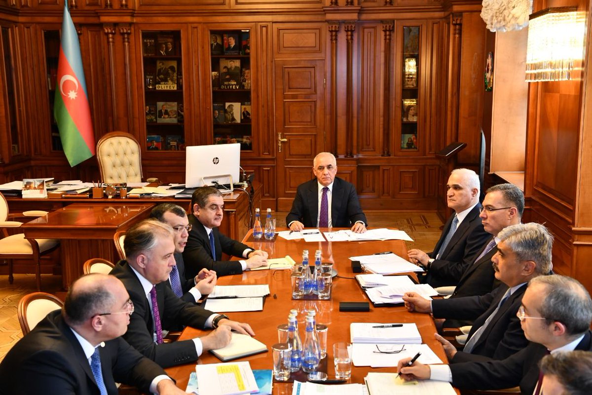 али асадов азербайджан. кабинет министров азербайджана. президент азербайджана 2017. кабинет министров азербайджана. аппарат правительства азербайджана.