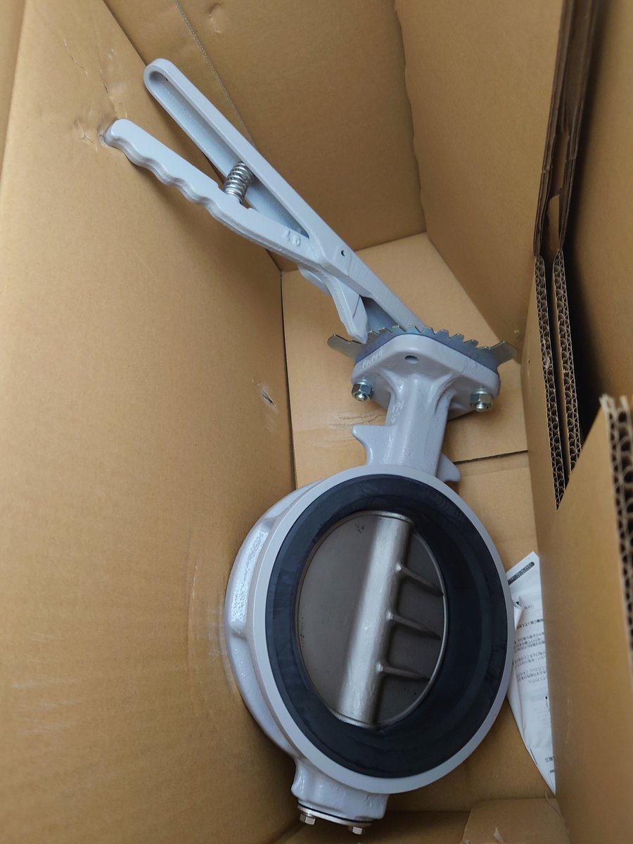 ozakisengu's tweet photo. ワニではありません。
巴のバタ弁(700Gレバー)です😂
ワニかコウノトリか……… https://t.co/PPDY8gyl2W