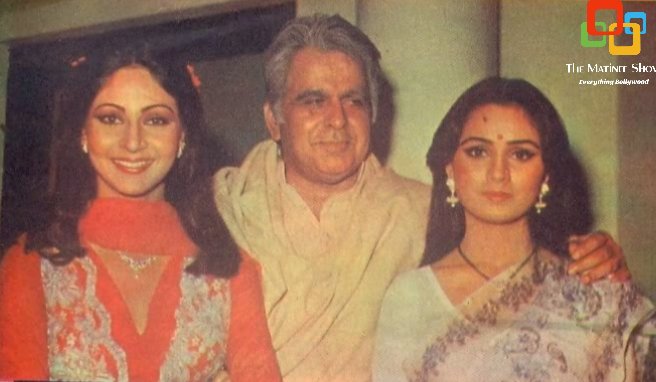 A throwback picture of Rati Agnihotri, Dilip Kumar and Padmini Kolhapure on the sets of Mazdoor (1983).
@Ratiagnihotri3 @KolhapureP