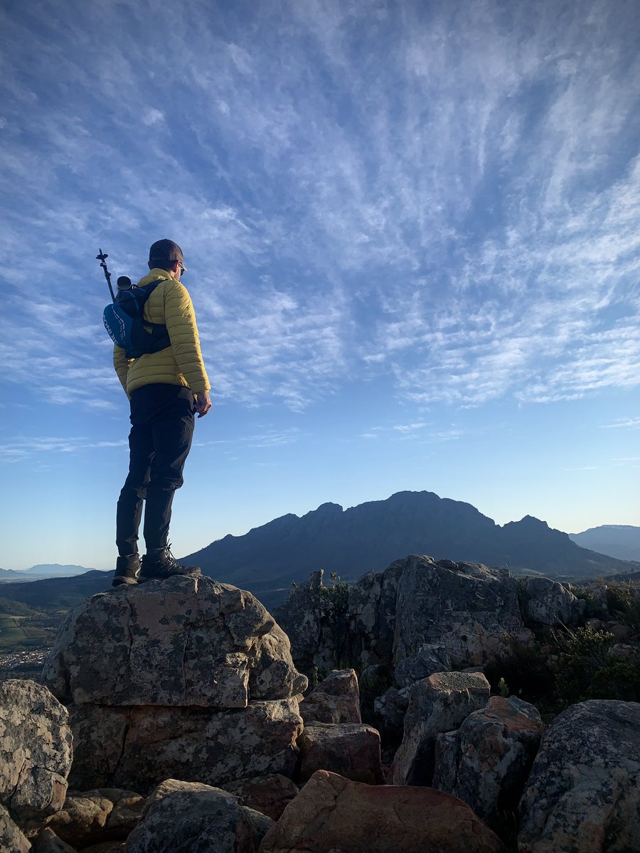 AdventuresCt's tweet photo. Weekend! #mountainsarecalling 

#funfitadventuresct

#stellenboschmountain #hiking #mountains #mountainguide #travel #adventure #mountainworld #liveyourpassion #mountainviews #outdooradventures #adventuregramsa #localtravel #explorelikealocal #southafrica #capetownlife https://t.co/EvyU8hxW6W