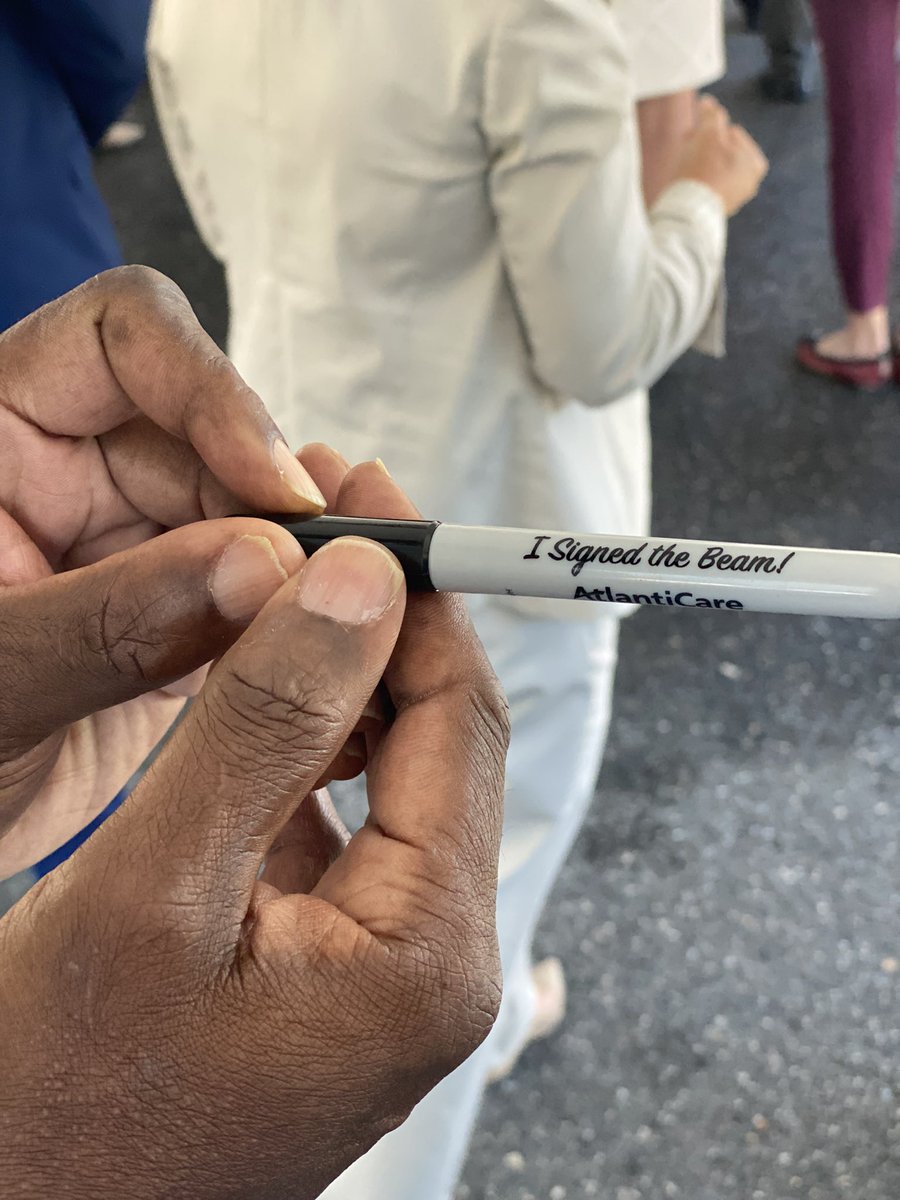 Attended AtlantiCare Beam Signing Ceremony earlier today! The new Ohio Avenue Medical Arts Pavilion will house new and expanded health services. Great seeing community members on site on this beautiful day. 

#AtlantiCare #BeamSigningCeremony #AtlanticCity #MedicalArtsPavilion