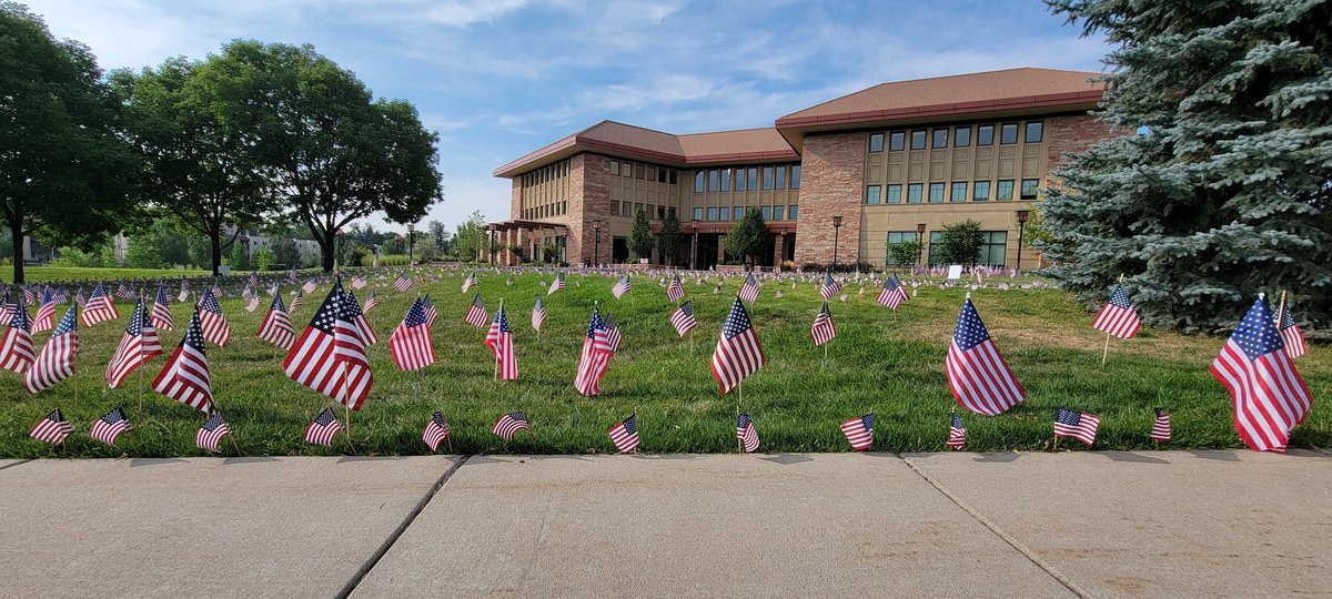jeffhunt's tweet photo. Colorado Christian University students honoring the nearly 3,000 lives lost on 9/11. #NeverForget

@yaf @DSweeting @erichogue @my_ccu @CCU_CAGS @CCUAlumni https://t.co/eclSTA14ig