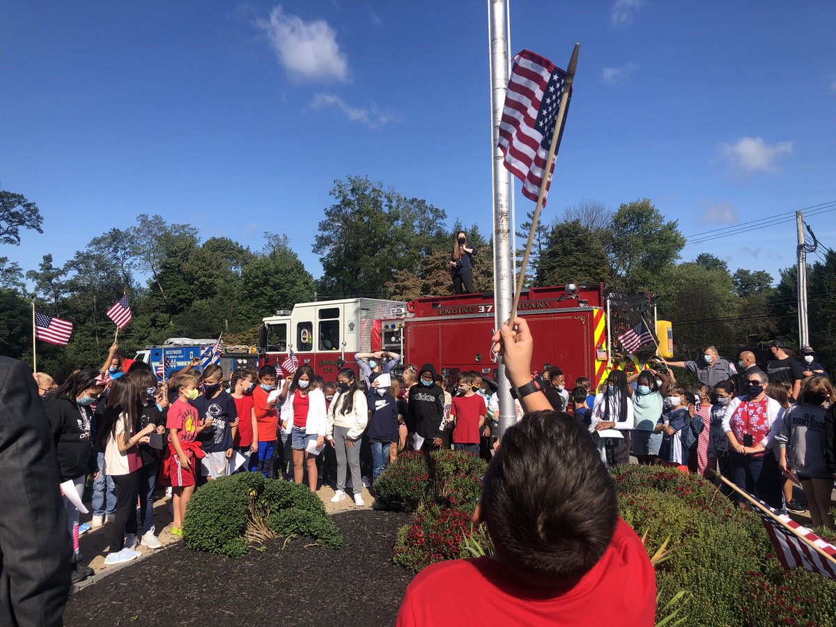 Celebrating Patriots Day at East Fallowfield Elementary. It’s been 20 years since 9/11 & not one student in Chesco schools was alive that day. We must teach not only remembrance of loss and sacrifice; but resilience of USA. ⁦@CoatesvilleASD⁩ #PatriotsDay #9/11