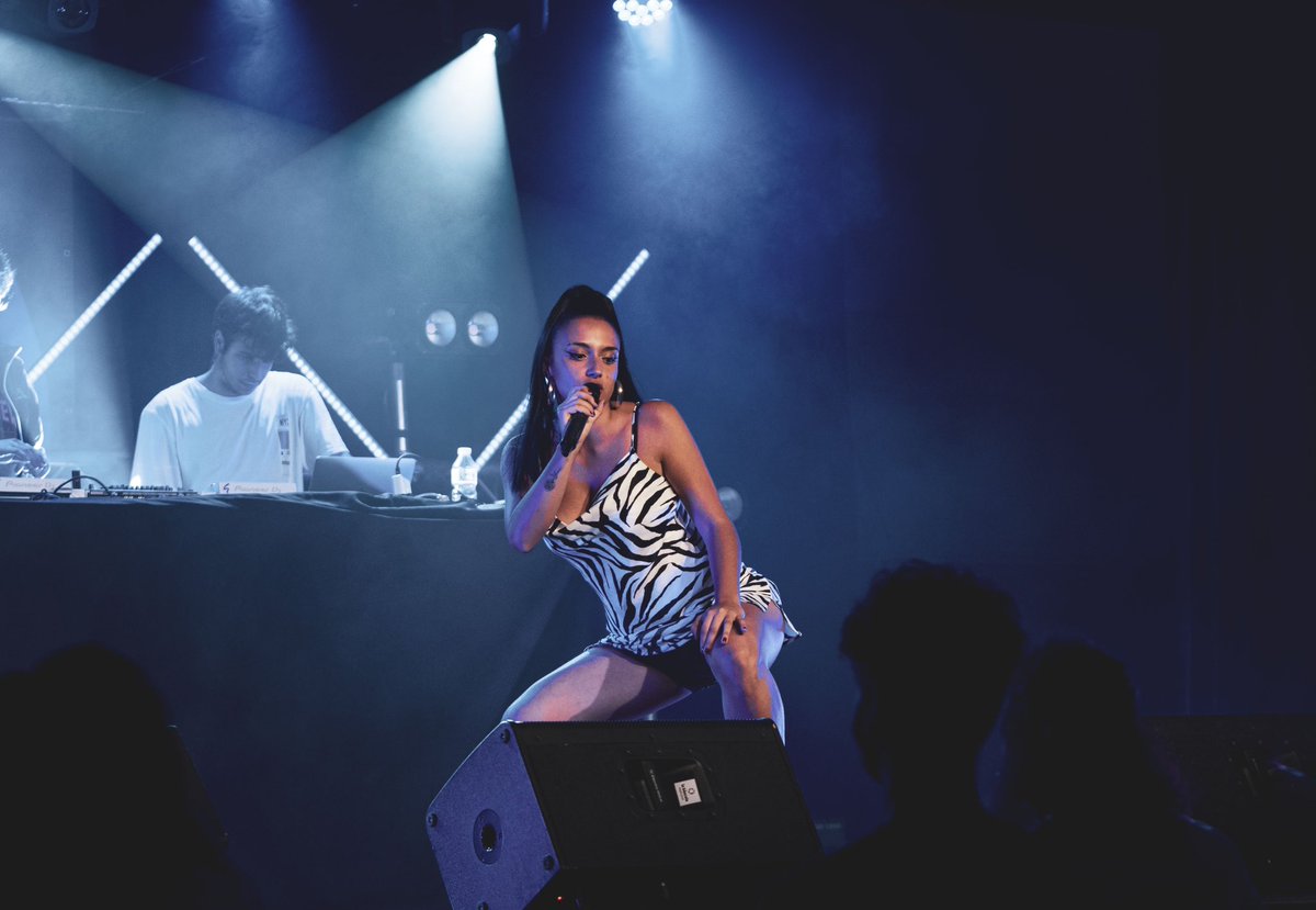 GNXUrbanFest's tweet photo. RECORDEU!!

Aquesta nit podreu gaudir del concert de La Queency (@francinagorina ) a #YouTube 👑🔥 https://t.co/uj1vYaxZ5s