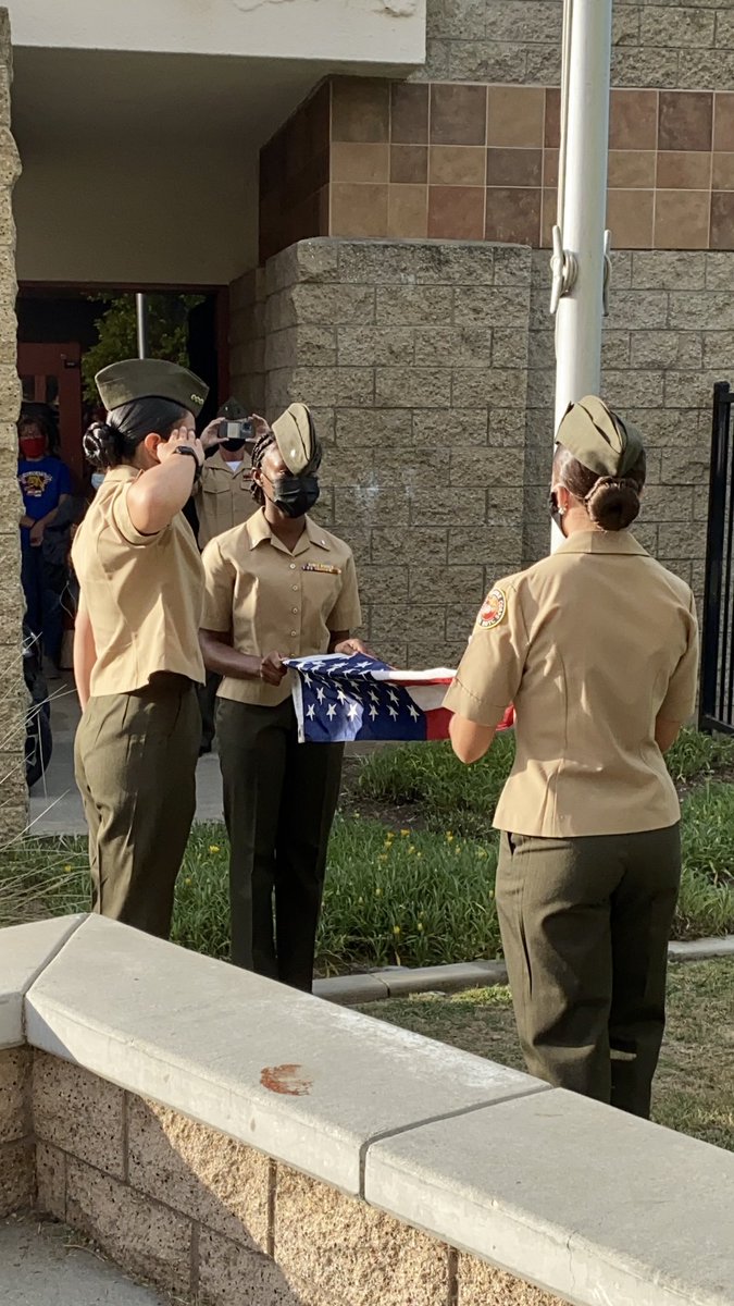 ECHS will “Never Forget”. Our JROTC program held their annual flag raising ceremony this morning so that we could honor those who lost their lives 20 years ago on Sept. 11, 2001.    ⁦<a href="/ElCaminoHighSch/">ECHSPride</a>⁩ ⁦@OsideSup⁩ ⁦@OsideUSD⁩