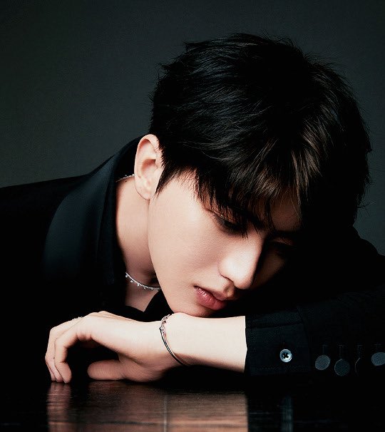 xukuncontent's tweet photo. — KUN
#蔡徐坤 #CAIXUKUN #xukun https://t.co/SdqNVqKyYy