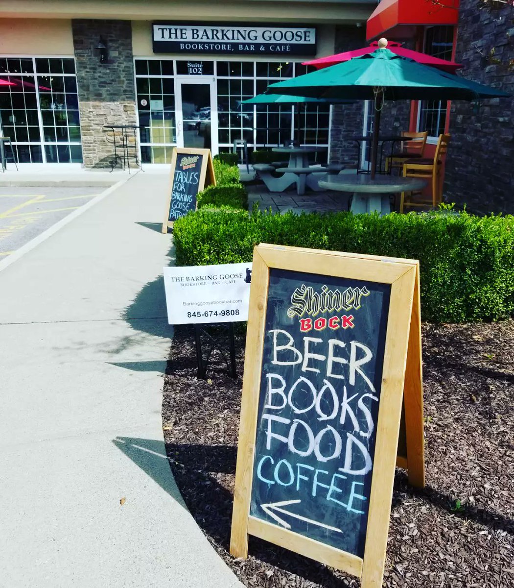 BarkingGooseBar's tweet photo. It's Friday all! I'm talking to you teacher friends! Come get some beer, books, food or coffee! It's a beautiful day to sit outside too! #barkinggoose #bookbar #newburgh #shoplocal #hudsonvalley #eatsipandread #indiebookstore #craftbeer #wine #thefriesareprettygoodhere https://t.co/2MpTkzlIp4