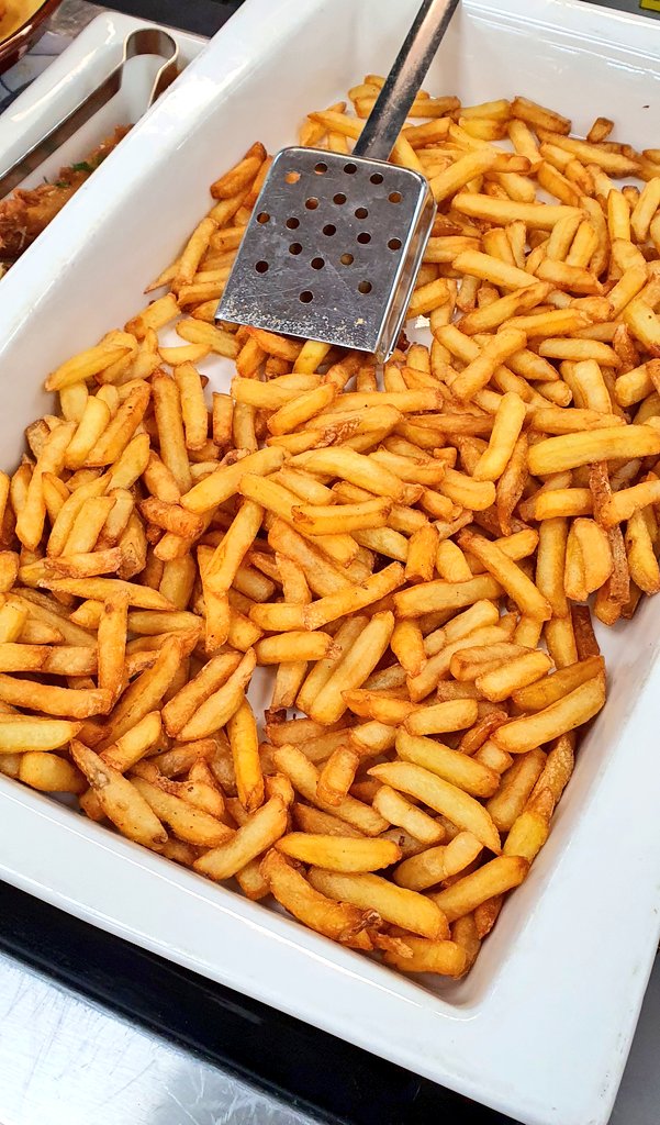 Andrew Deeny tweet media