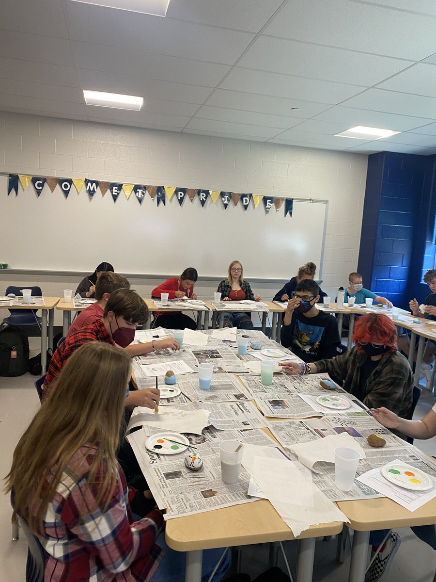 Lindsay Feger tweet media