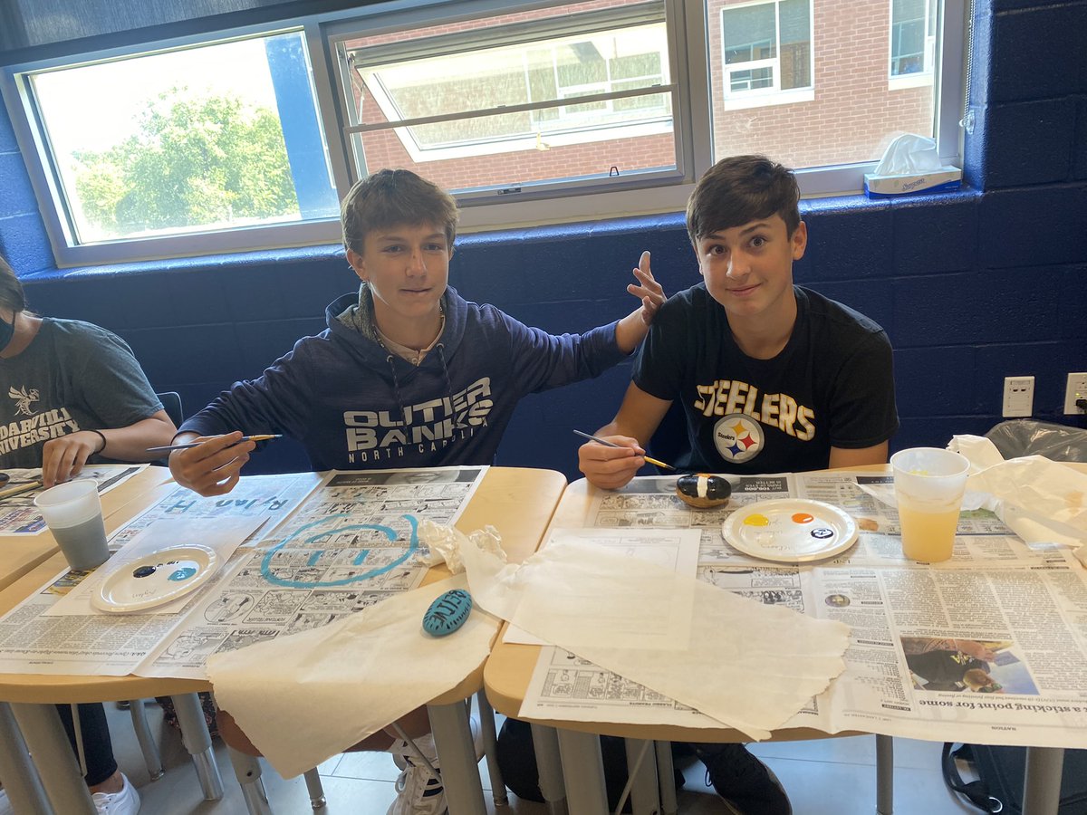 Lindsay Feger tweet media