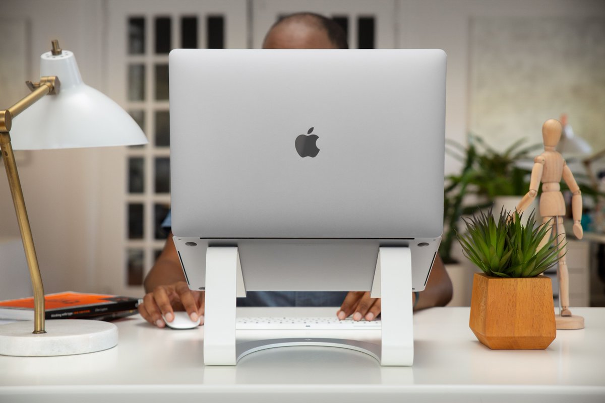twelvesouth's tweet photo. Refresh your setup by transforming your #MacBook into a full desktop solution with our Curve #DesktopStand.  It's time to take your laptop to new heights and create a more comfortable and ergonomic work environment, starting with our Curve Desktop Stand! https://t.co/lURCzrfVae https://t.co/Gfa7svxkyz