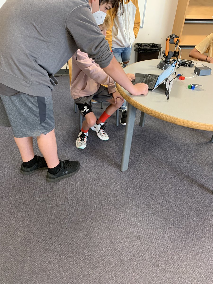 SVMSRA (@svmsra) on Twitter photo The iTeam is learning about robots today! Happy Friday! <a href="/pamdobs/">Pamela Dobson</a> <a href="/JamesPDeegan/">James Deegan</a> <a href="/SauconValleyMS/">Saucon Valley MS</a> The iTeam is learning about robots today! Happy Friday! <a href="/pamdobs/">Pamela Dobson</a> <a href="/JamesPDeegan/">James Deegan</a> <a href="/SauconValleyMS/">Saucon Valley MS</a>